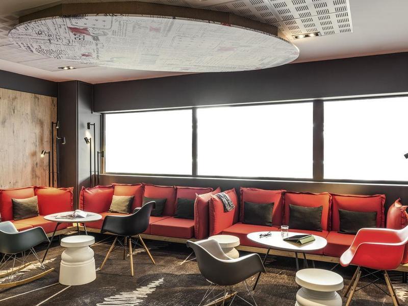 Ibis Budget - Porte De Баньоле Экстерьер фото