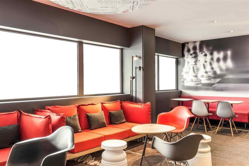Ibis Budget - Porte De Баньоле Экстерьер фото