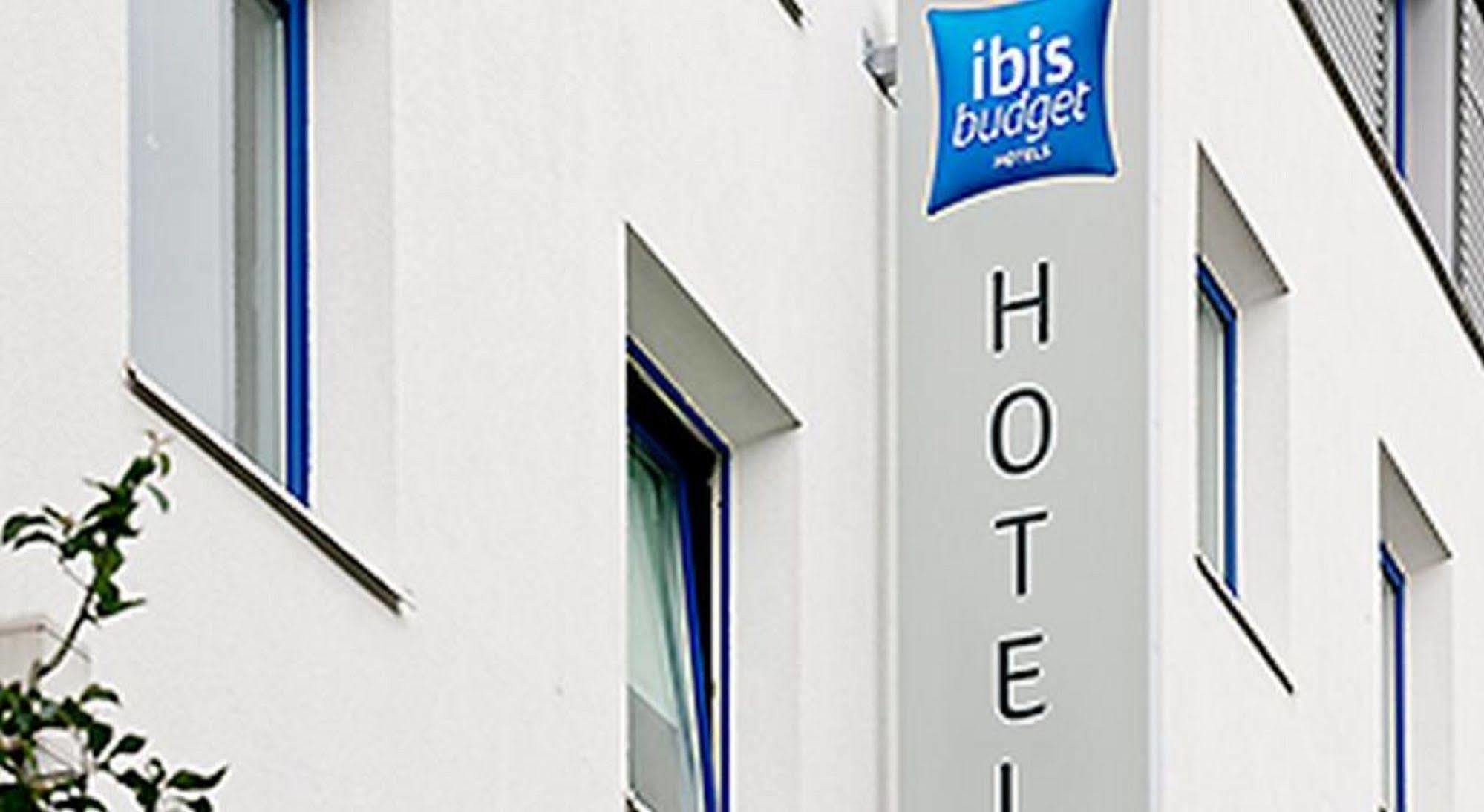 Ibis Budget - Porte De Баньоле Экстерьер фото